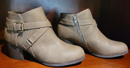 DUNES MEMORY FOAM PATTY2 TAUPE BOOTS WOMENS 9.5M WORN ONCE EXCELLENT CONDITION