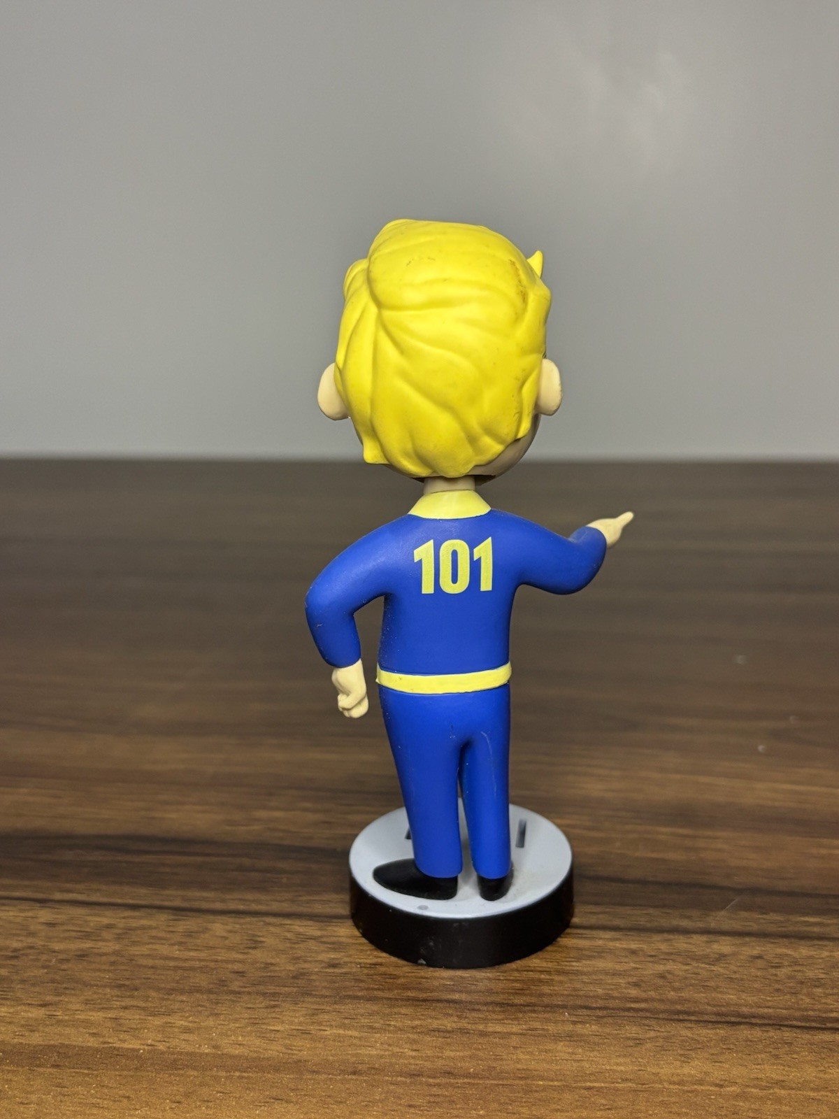 Fallout 4 Vault-Tec - Vault Boy - Speech Bobble Head - No Box / Podium D1
