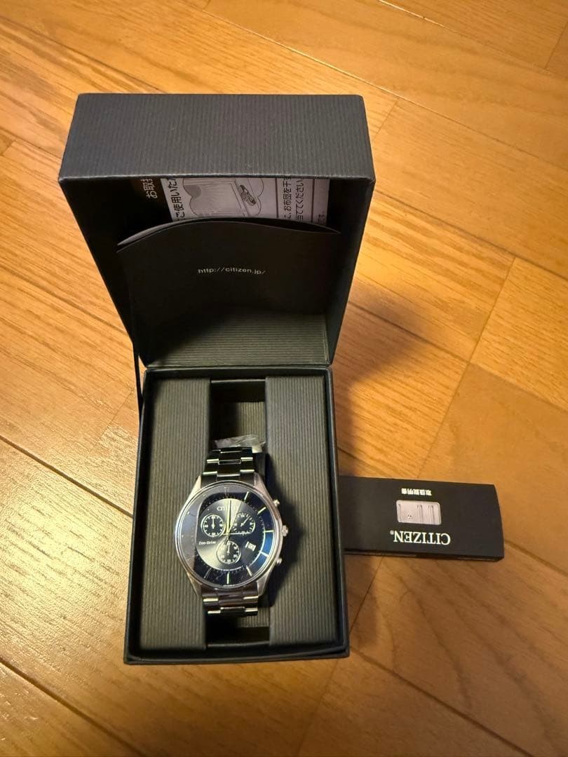 Citizen Eco-Drive H500-S107300 Date White Silver 5Bar Solar Mens Watch Authentic