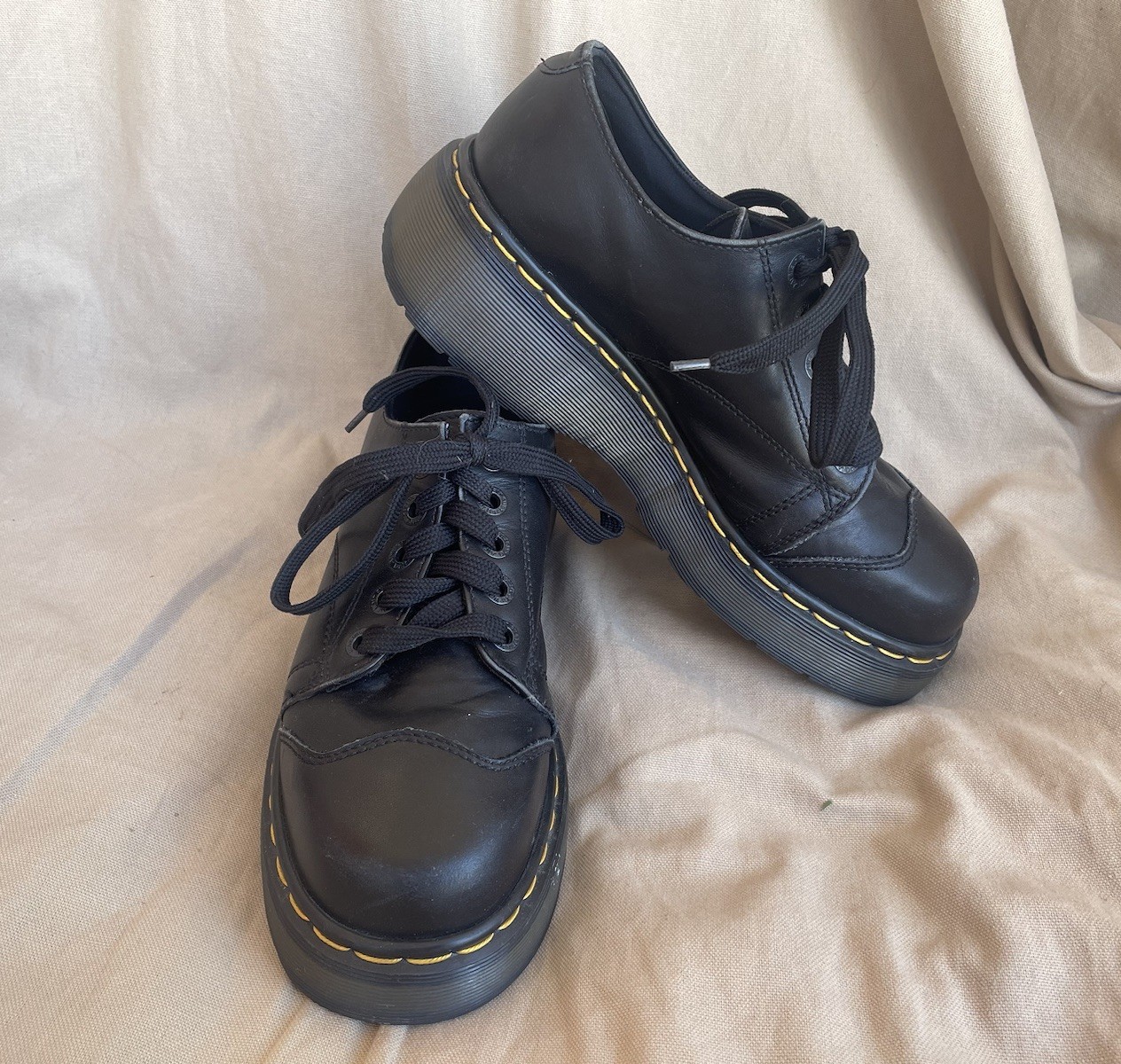 SAOLA Dr Martens Dm's England pelle nera anni 90 Y2K Oxford grosso 8651 taglia 7 UK 9 US