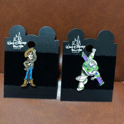 Disney Pixar Toy Story Woody Buzz Lightyear Pin Anstecker Set unbenutzt Sammlung
