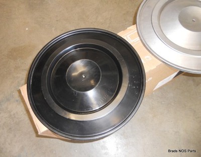 NOS Mopar 1970-1974 Plymouth Dodge  4-barrell  AIR CLEANER COVER     pn 2951757
