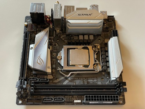 ASUS ROG Strix Z370-I Gaming LGA1151 Mini ITX Motherboard w. 8700k Delidded CPU - Afbeelding 3 van 9