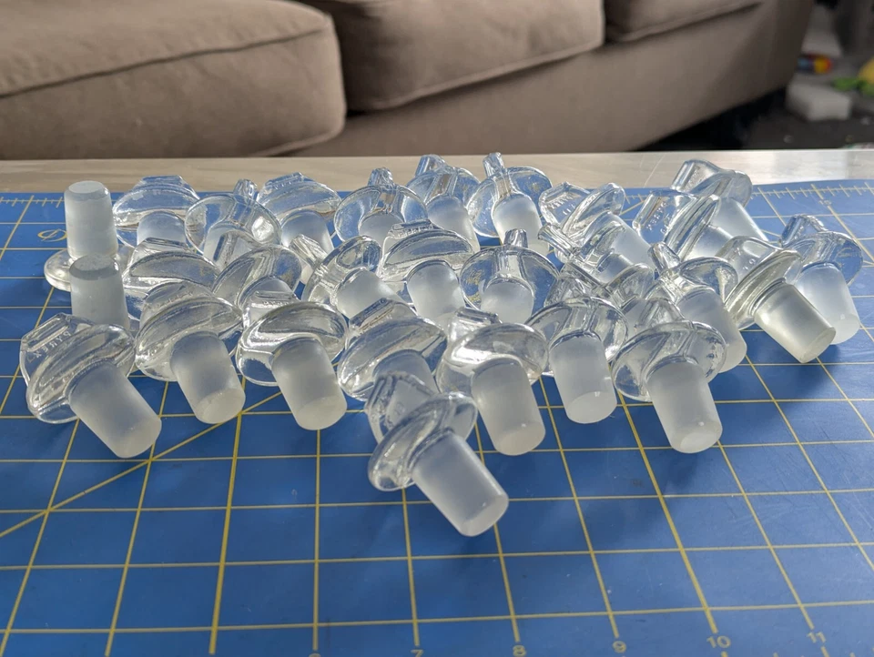 Lot (5) of Pyrex glass stoppers, size #19, Solid Dialhead, No.7661-19 - Image 2 of 4