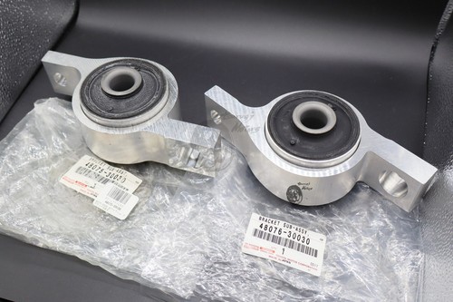 Toyota Lexus Genuine Front Right & Left Lower Control ARM Bushing Set OEM New - Picture 14 of 16