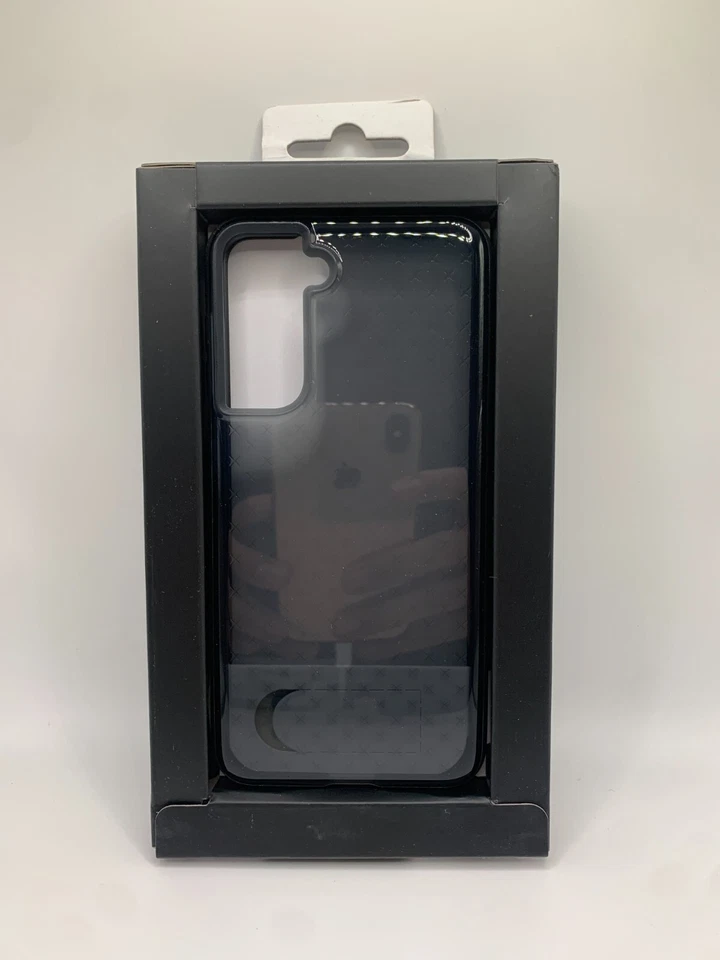 Samsung Galaxy S21 5G Tech21 Evo Check Non-Slip Impact Case - Smokey Black  - Image 4 of 4