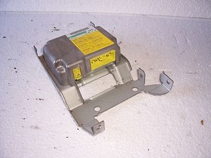 Daihatsu Sirion M1 (99-01) : Airbagsteuergerät 89170-97202