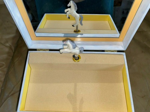 Music, Jewelry Box with 4 drawers- My Old Kentucky Home, Horse - Picture 6 of 7