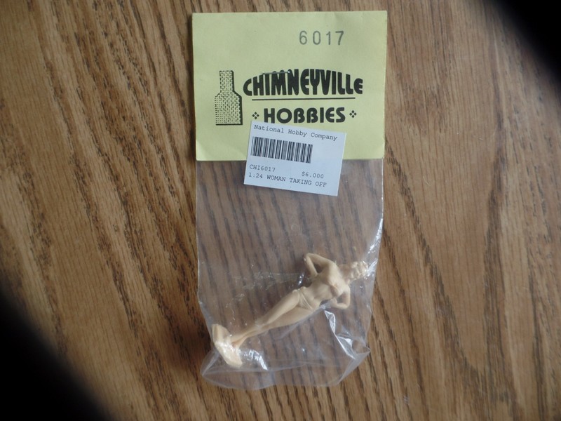 Chimmeyville Hobbies 6017 figure Woman Taking Off Bikini Top NEW