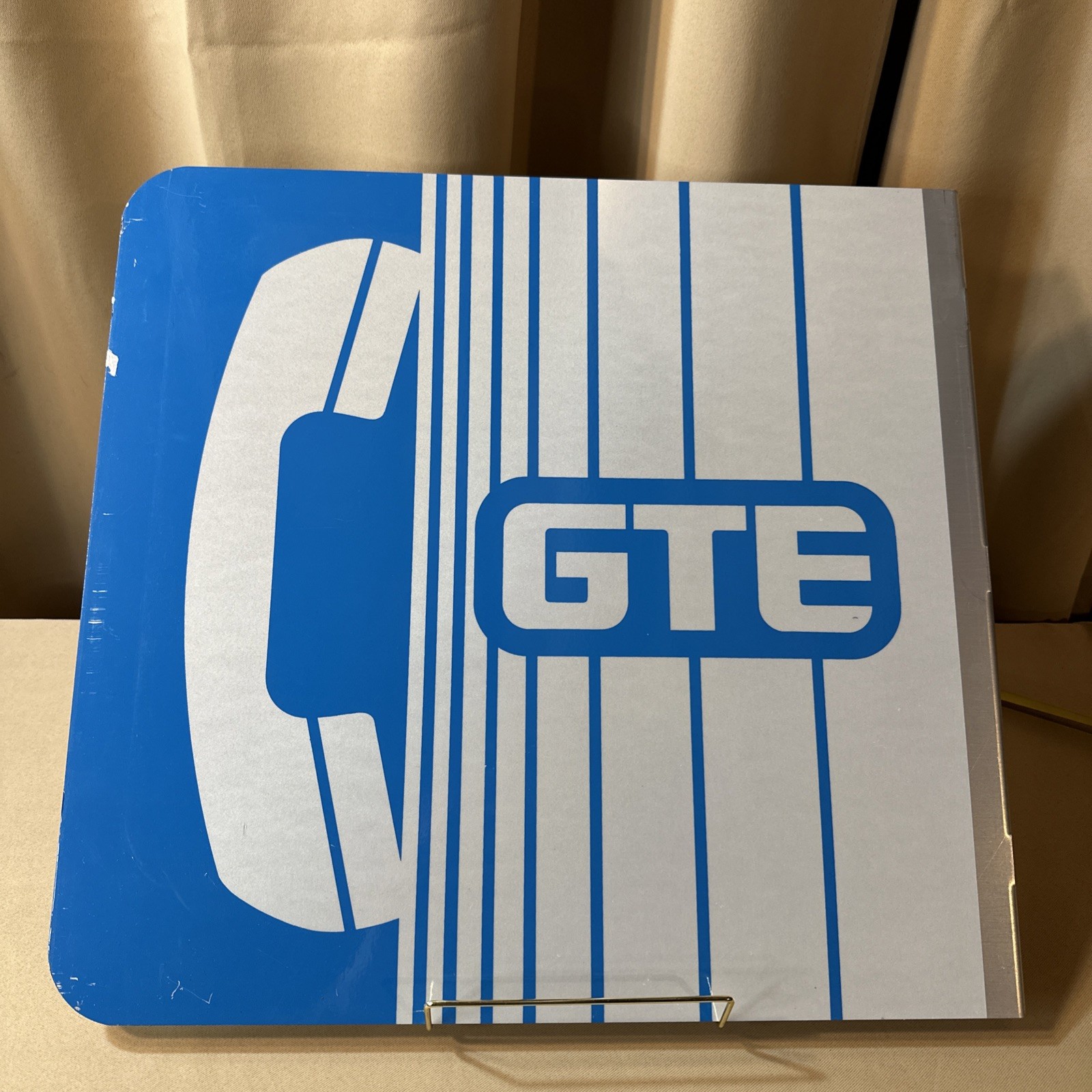 VINTAGE RETRO GTE TELEPHONE PAYPHONE METAL FLANGE SIGN LARGE  TWO-Sided 19”x18”