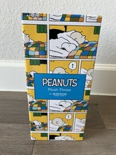 New in Box Berkshire Blanket Co Peanuts Snoopy Poses Paws Plush Throw Velvet