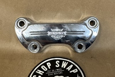 Genuine Harley-Davidson Bar & Shield Riser Top Clamp, Chrome, OEM# 56567-86B