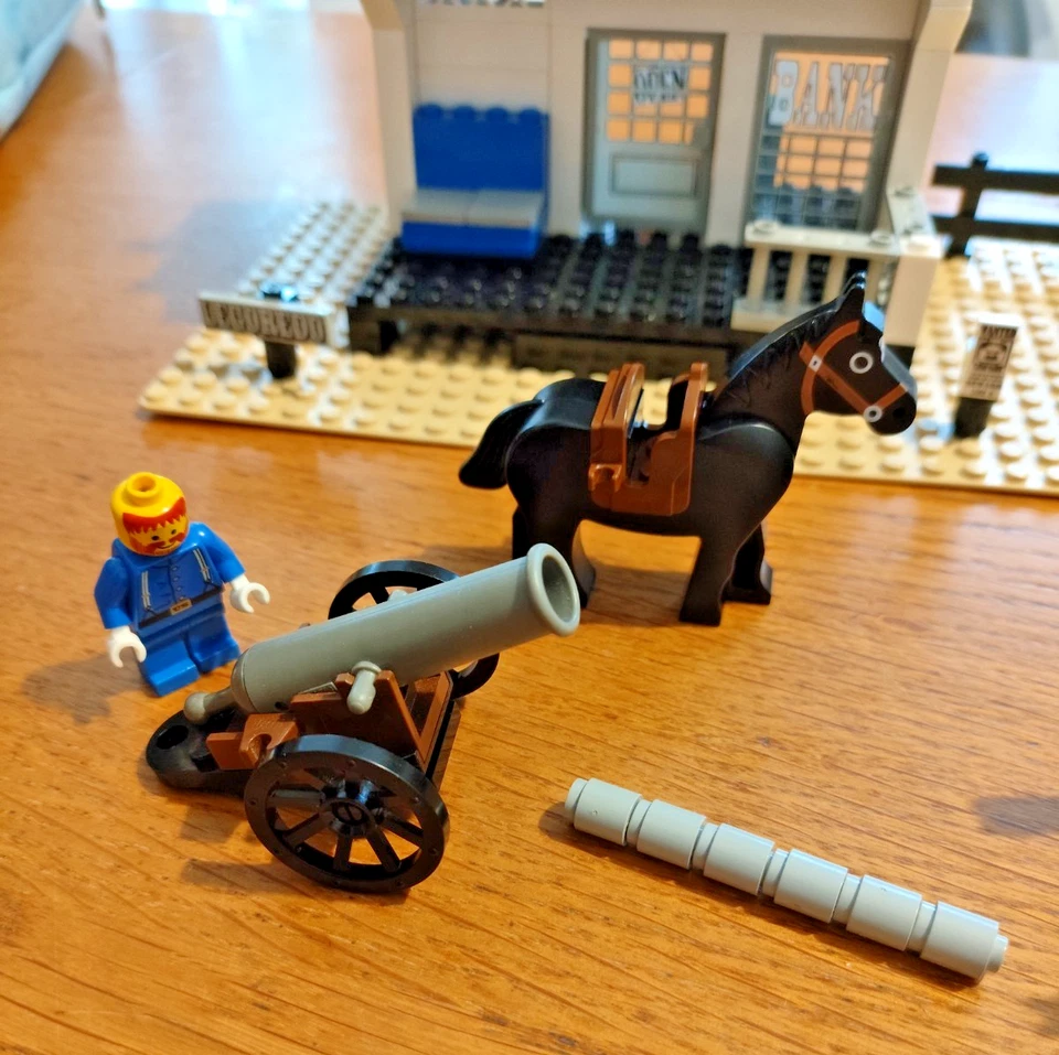 Lego Western 6765 Gold City Junction - Please Read Full Description - image 2 of 4