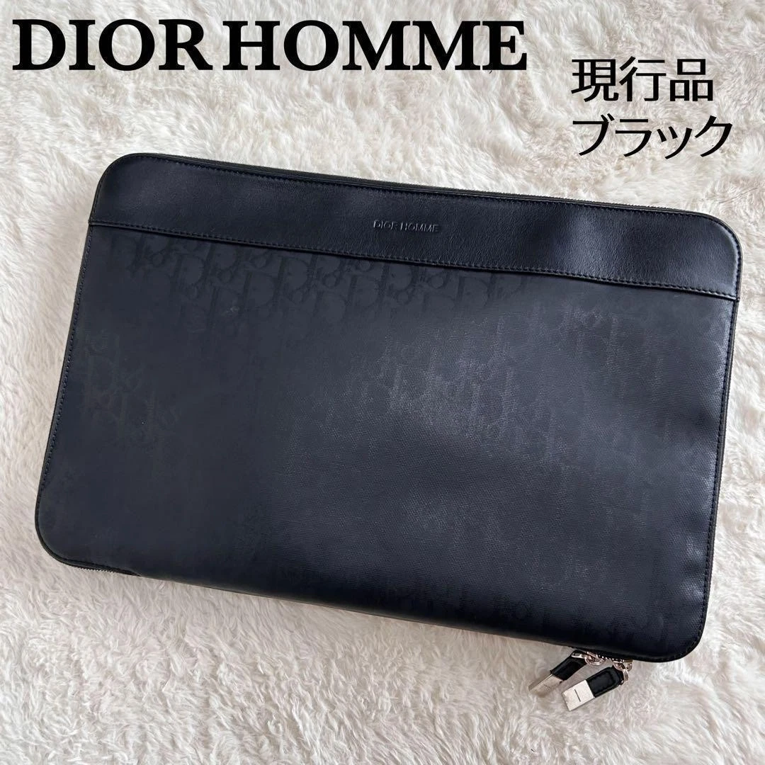 Magnifique sac pochette Dior Homme Galaxy cuir noir courant fabriqué en Italie