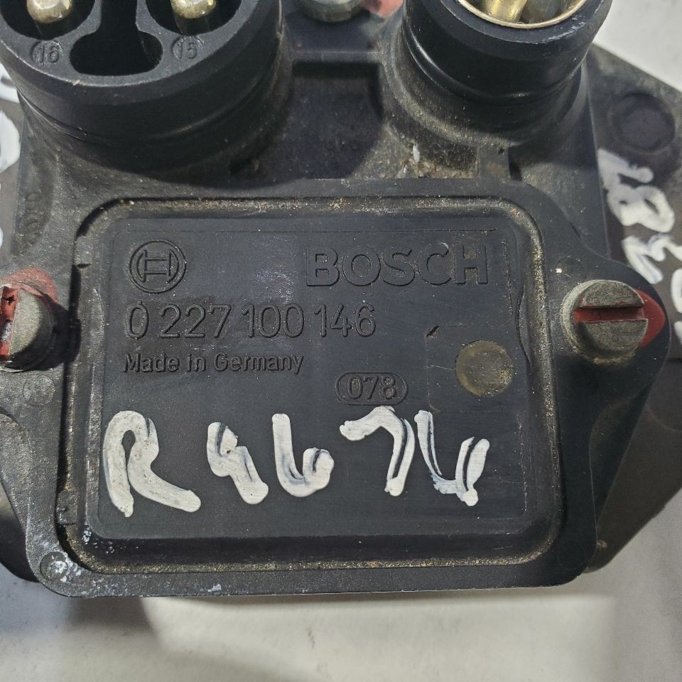 1991 Bentley Turbo R OEM Ignition Control Module 0227100146