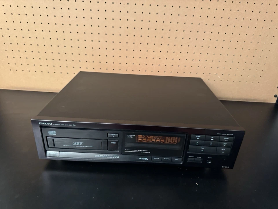 Onkyo / DX-C310 / 6-Disc CD Changer No Magazine / No Remote **UNTESTED** - Image 3 of 4