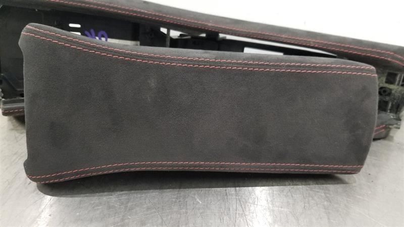 2015 MCLAREN 650S 650 FLOOR CONSOLE BLK ALCANTARA LID AND TRIM ONLY