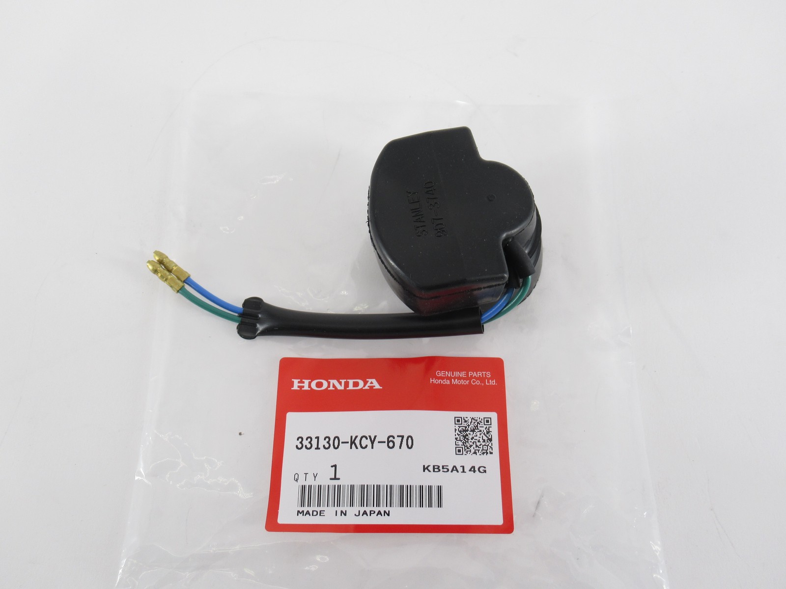 Genuine OEM Honda 33130-KCY-670 Headlight Socket Assy 1996-2004 XR400R