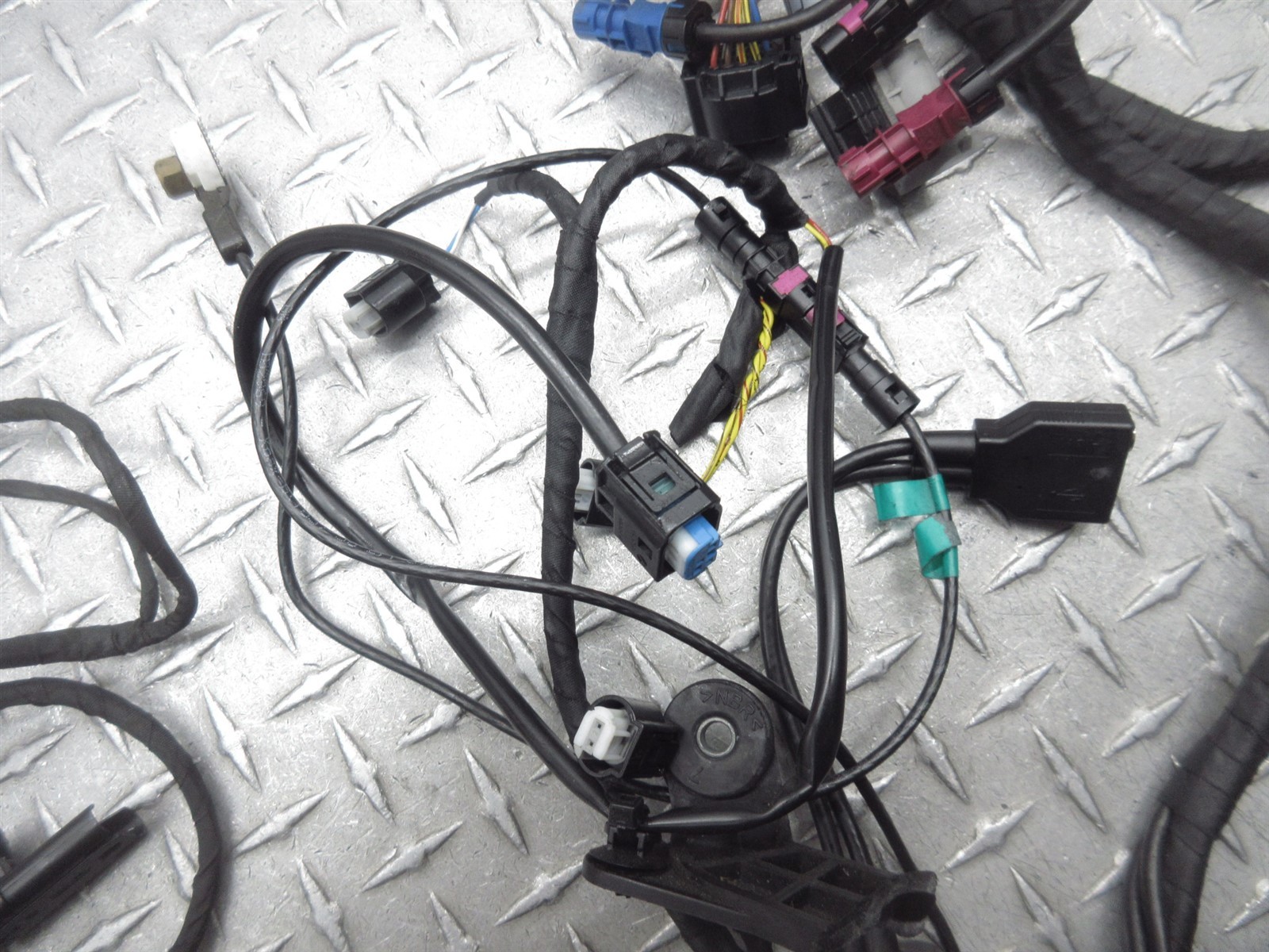 2016 14-18 BMW R1200 R1200RT Radio Stereo Satellite Receiver Head Control Unit