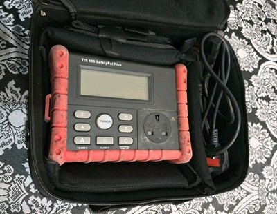 TIS 600 Safety Pat Plus Tragbarer Gerätetester **UNBEKANNTER FEHLER**