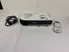 Epson VS240 Projector  MINT Condition  ONLY 206 Lamp Hours  HDMI  Remote