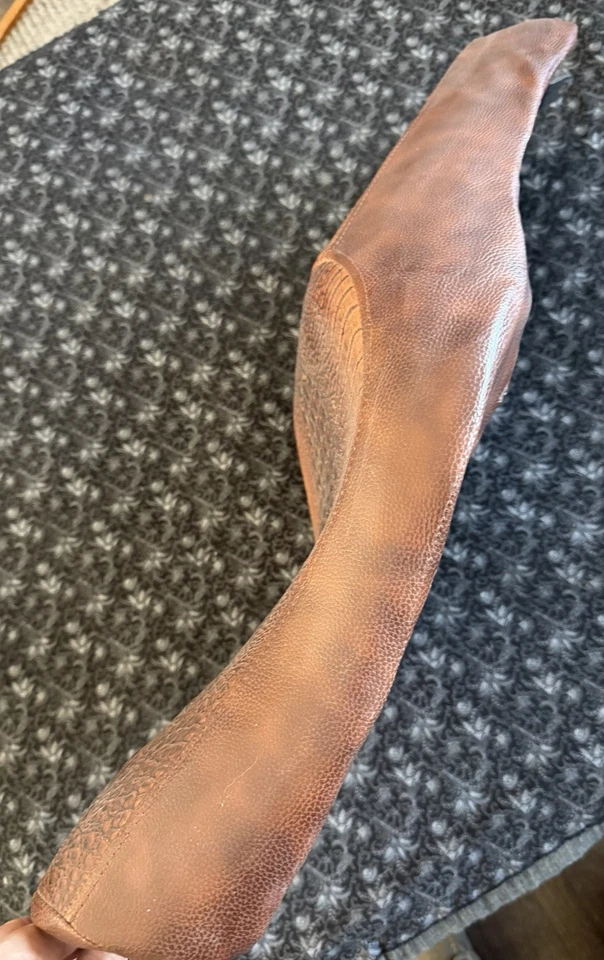 Сиденье Sportster коричневое искусственная крокодиловая кожа мотоцикл Harley б/у в отличном состоянии. - Изображение 2 из 4