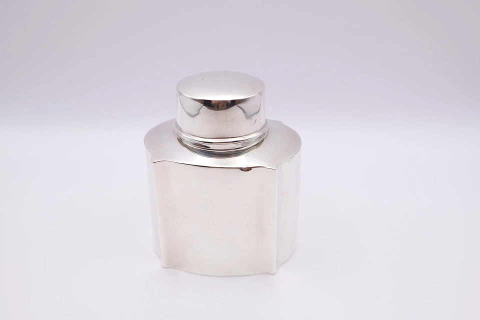 Antique Sterling Silver Shaped Tea Caddy Sheffield 1901 Walker & Hall - Image 4 of 4