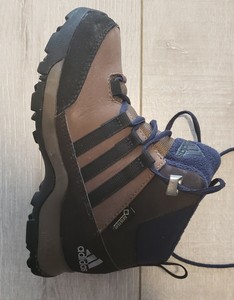 adidas casual boots