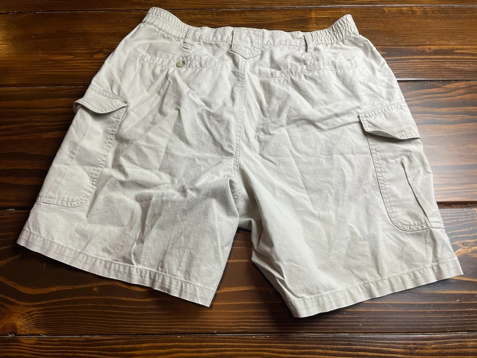 Columbia Shorts, Men's Size 36, Tan, Cargo, Pockets - Image 2 of 4