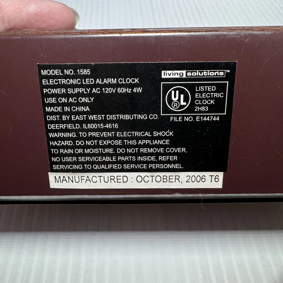 Living Solutions Digital Wood Grain Snooze Electric Alarm Clock (Tested) Works - Image 3 of 3