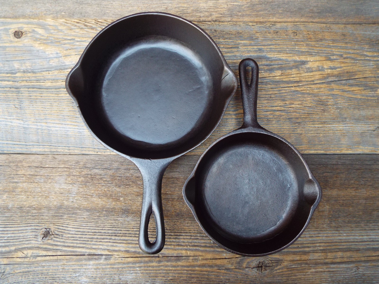 Pair of Old Cast Iron Skillets 3 / 6/2" & 5 / 8", restored eBay