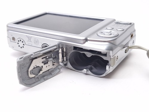 Appareil photo numérique Fujiflm FinePix AV130 12,0 mégapixels argent TESTÉ - Photo 7 sur 8