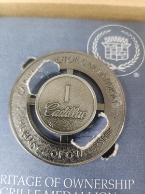 Cadillac Heritage of Ownership メダル NOB 1992-1994 Cadillac Heritage of Ownership Grille Medallion Car