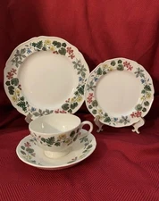 Wedgwood RICHMOND 4 Pc Place Setting Etruria&Barlaston Salad/Bread Pl Cup Saucer