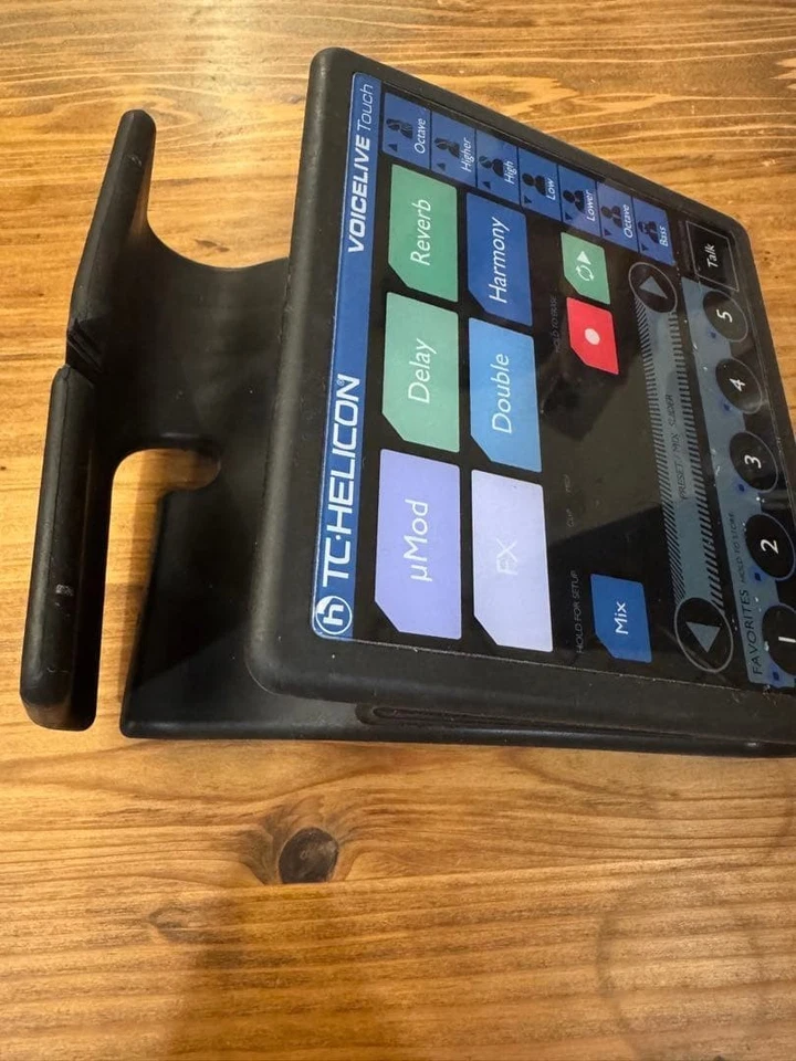 TC Helicon Voicelive Touch w/AdapterVocal Effects Processor Working 9628562 - Image 3 of 4