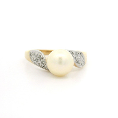 Klassischer Ring massiv 14 Karat Gelbgold 7 mm weiße Zuchtperlen & Diamanten
