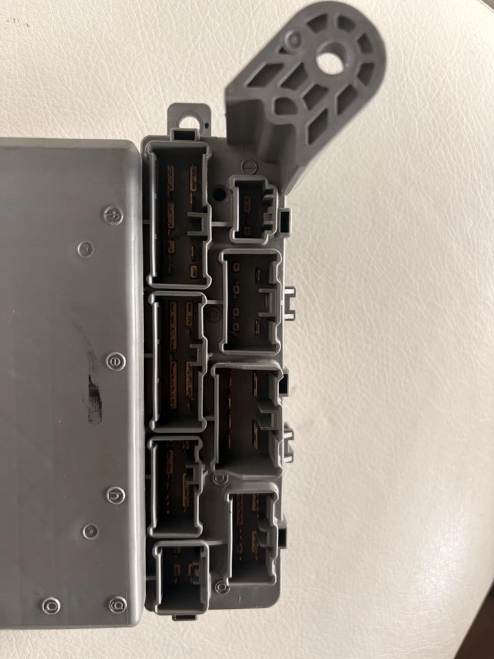 Acura RDX 2009 caja de fusibles Foto 3 de 4