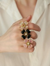 Goossens Luxury Colored Natural Crystal Flowe...
