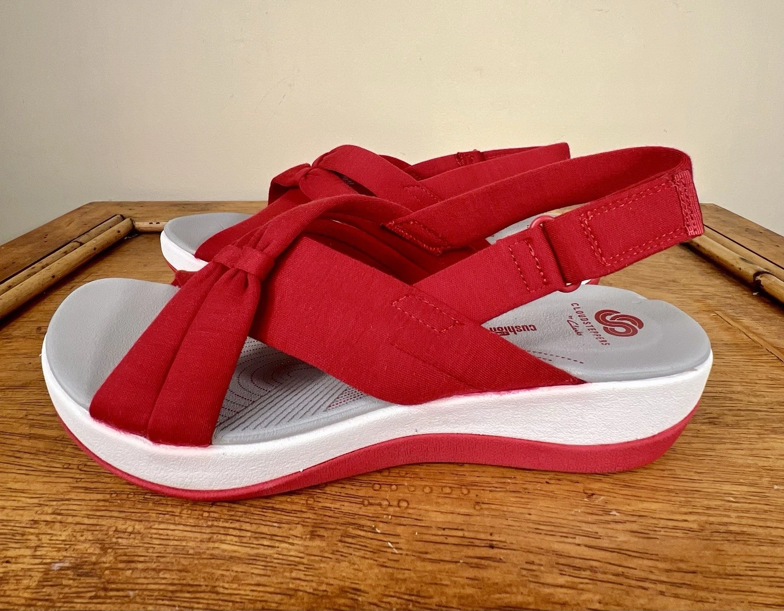 Sandali Clarks Cloudsteppers donna Arla margherita zeppa rosso taglia 9 NUOVI