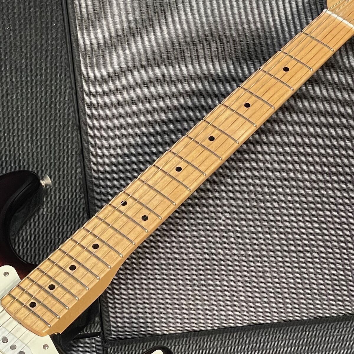 Fender Custom Shop 1956 Stratocaster NOS 2-Color Sunburst Fender Custom Shop 1956 Stratocaster NOS 2-Color Sunburst