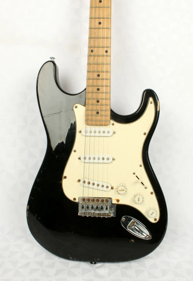 *Guitarra eléctrica Behringer Foto 3 de 4