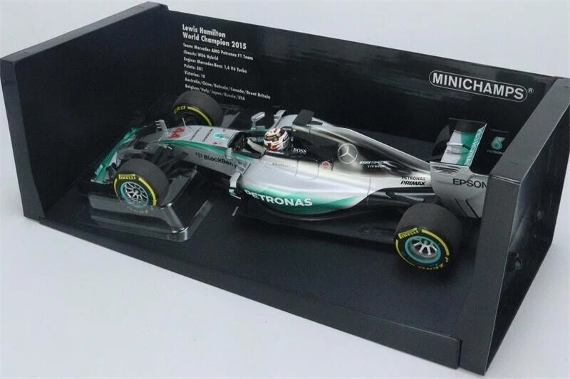 MINICHAMPS 1:18 Model Car Mercedes AMG W06 Hamilton World Champion F1 2015 - Image 4 of 4