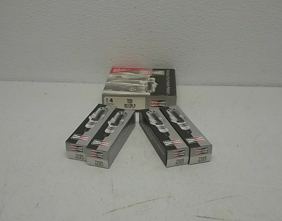 Champion RS12PLP 7020 DoublePlatinum Spark Plugs  Pack of 4