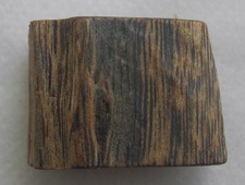 Vietnamese Natural QiNan Agarwood block Incense 2,5g 棋楠 奇楠 沉香 Kyara Kynam Oud