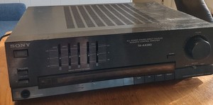 Sony TA-AX380. Not totally dead, not trustworthy