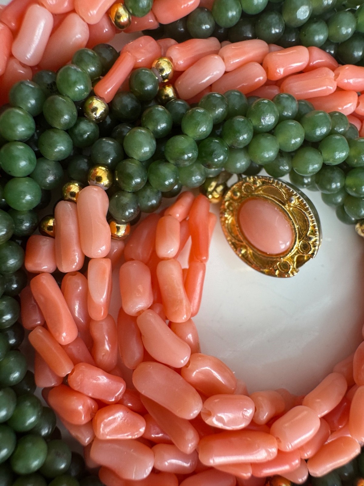 Vintage Koralle Jade Kette echte Engelhaut koralle 65 cm goldene 6 Strängen