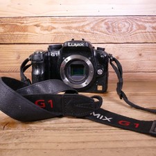 Faulty Panasonic Lumix G1 Camera Body - Very sticky grip & broken eyepiece