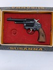 VINTAGE ANTIQUE TOY SUSANNA TOY WESTERN STYLE IN BOX FRAME TOY PISTOL — photo 9