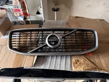 Volvo XC60 2. Generation Kühlergrill R-Design Optik – Top Zustand.