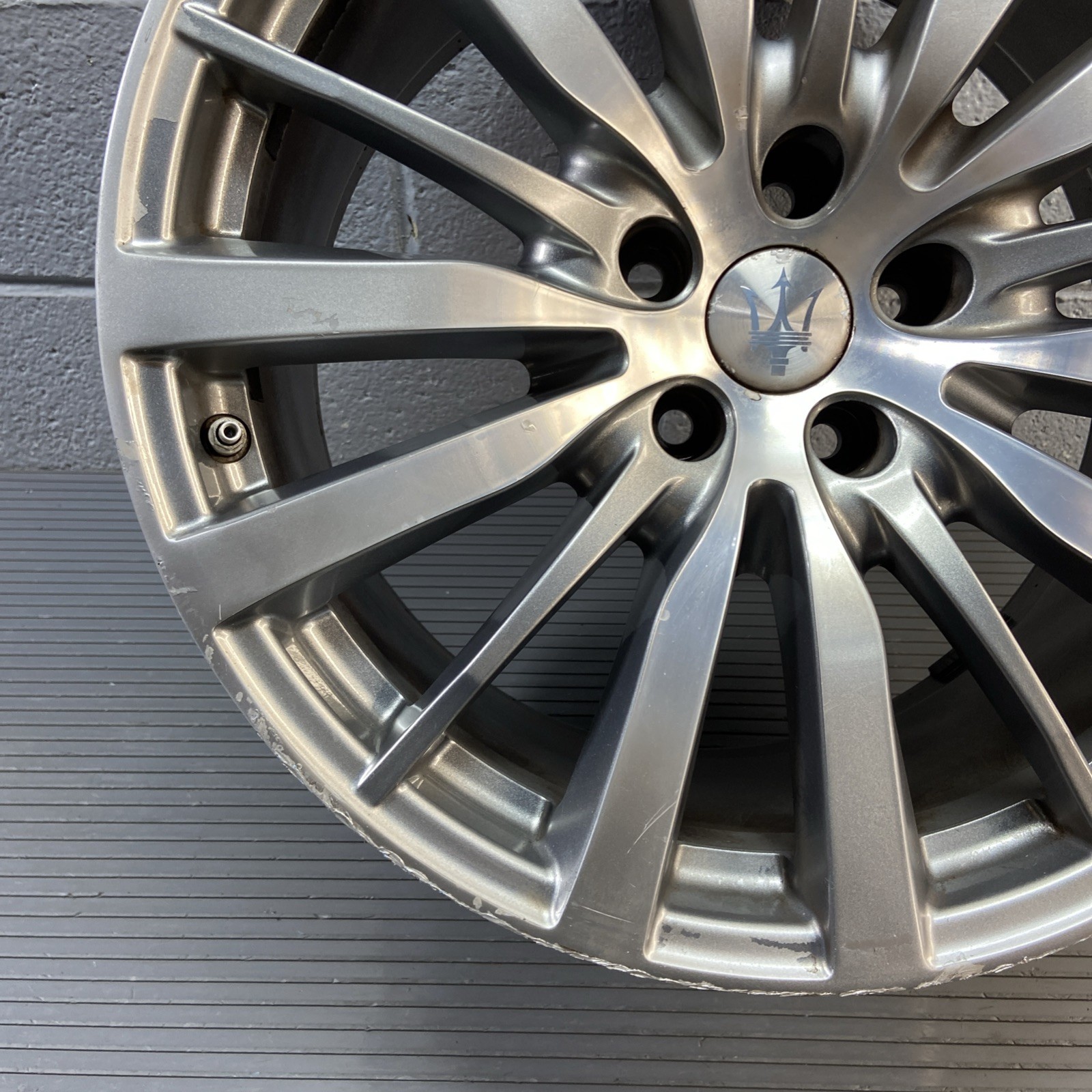 2013-2024 Maserati Ghibli M157 Rear Alloy Wheel Rim Disc 10Jx19 ET40 OEM *NOTE*